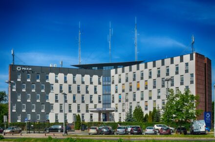 Przełączniki sieciowe LAN dla KMP w Częstochowie – bezpieczna modernizacja infrastruktury publicznej